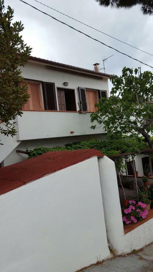 Casa Tina Lägenhet Pomonte Exteriör bild